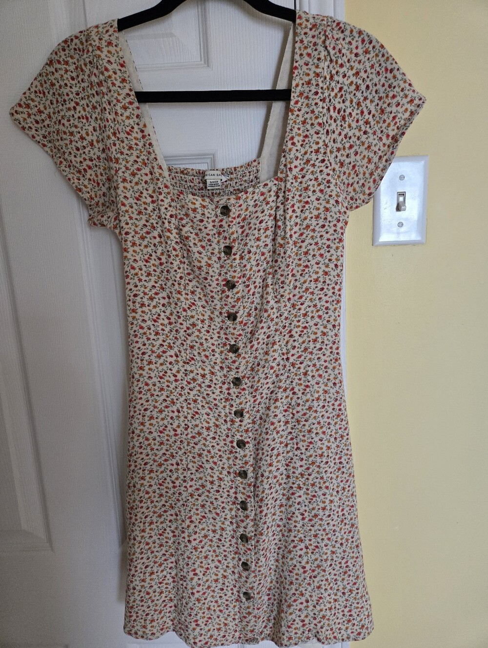 🇺🇸AMERICAN EAGLE OUTFITTERS Country-Style Floral Mini Dress